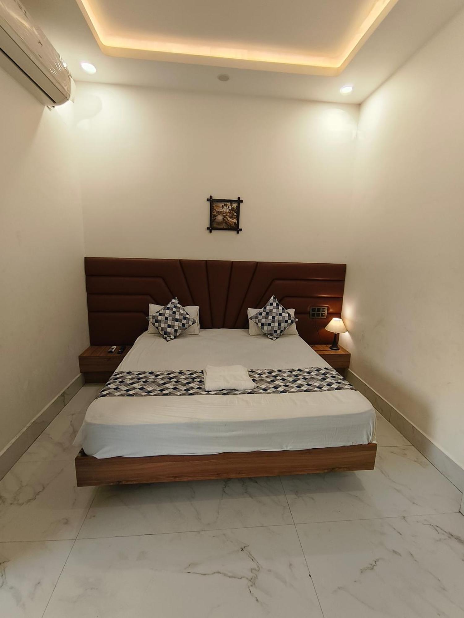 Hotel Modi Palace, Chanderi Mp Ngoại thất bức ảnh