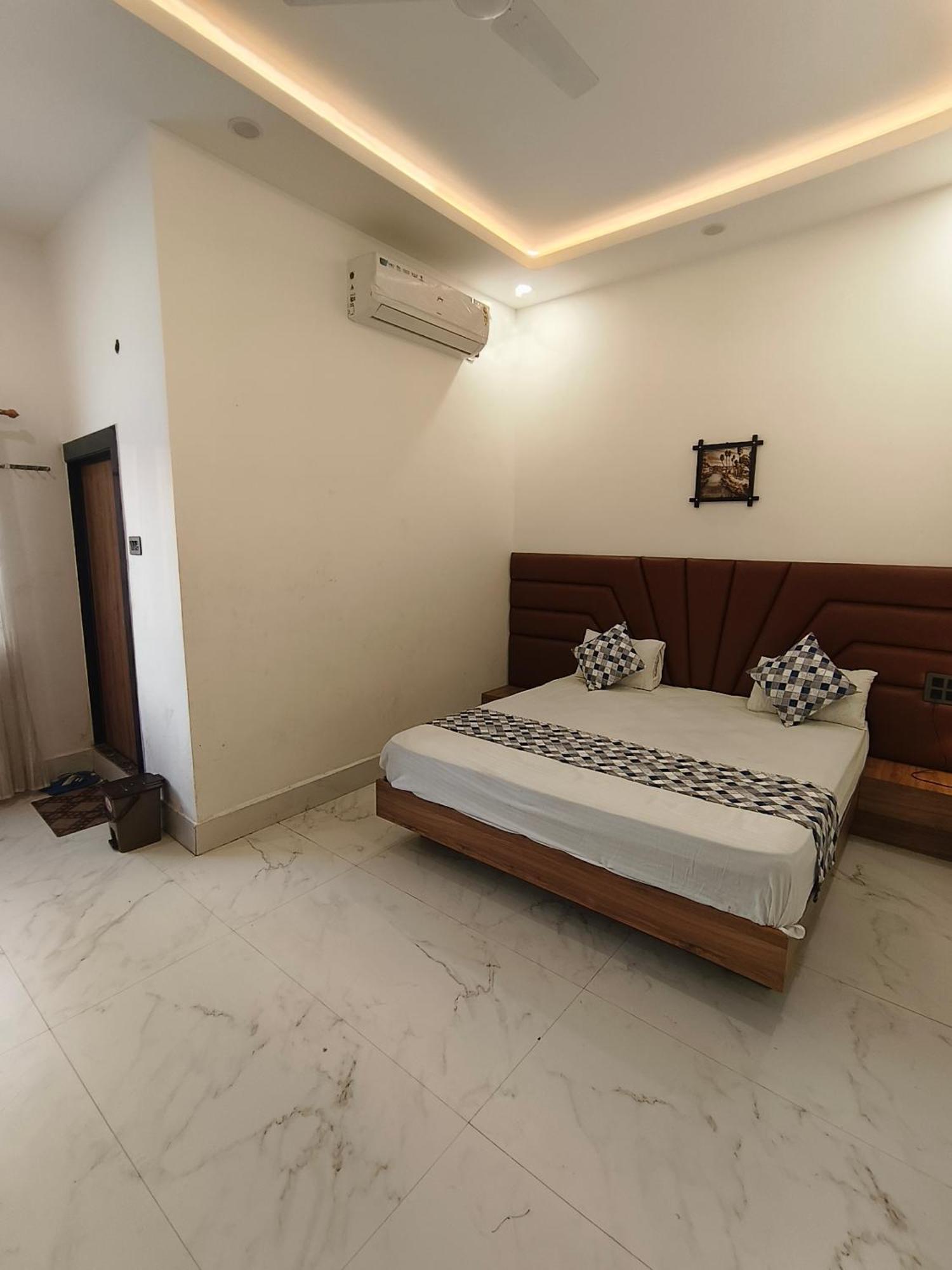 Hotel Modi Palace, Chanderi Mp Ngoại thất bức ảnh